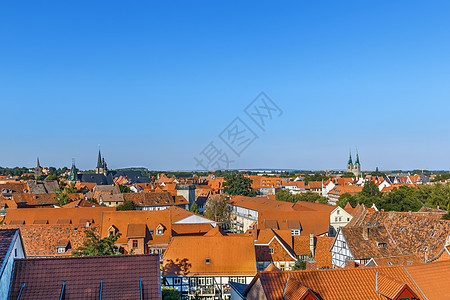 德国奎德林堡的观点城市建筑学景观房子教会天空木材蓝色全景历史性图片