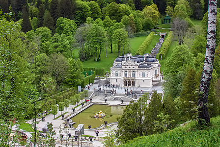 德国巴伐利亚林德霍夫宫风格森林城堡雕像雕塑地标公园旅行王子绿色图片