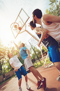 街头篮球训练活动乐趣游戏玩家活力运动员男人焦点篮子图片