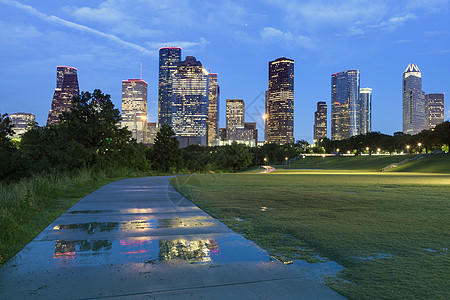 休斯顿全景蓝色建筑学街道市中心日落雨天天空摩天大楼景观城市图片