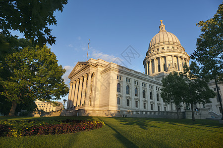 威斯康星州议会大楼 麦迪逊地标日落景观街道天空天际建筑学蓝色晴天全景图片