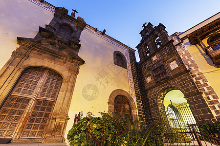 拉奥罗塔瓦圣阿古斯丁教堂历史性教会蓝色建筑市中心景观城市群岛宗教地标图片