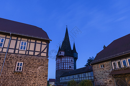 德国Neustastadt的市政厅和旧塔图片