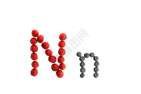 从新鲜水果 草莓和黑莓中按字母顺序排列蓝色营养食物红色感叹号白色问号覆盆子图片