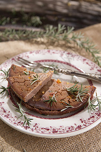 用栗子面粉做的蛋糕营养传统棕色饮食迷迭香食物图片