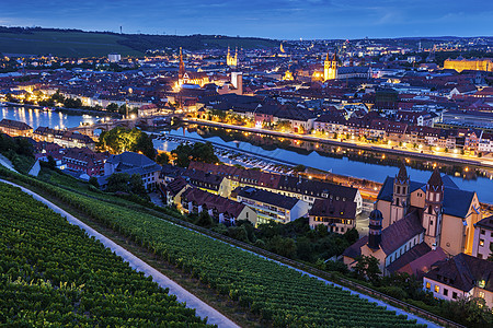 晚上的Wurzburg全景天线旅行正方形蓝色景观天空地标建筑市中心建筑学图片