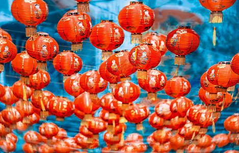 中国新年日庆典的绿灯侠传统新年节日吸引力红灯笼团体旅行灯笼游客文化图片