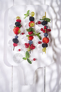 浆果片营养绿色覆盆子健康食物红色浆果甜点图片