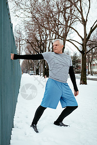 上午早上 健康锻炼运动男士跑步栅栏运动服白色动机人行道公共场所乐趣图片