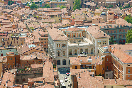博洛尼亚空中全景城市景观 意大利中世纪城市博洛尼亚的美丽景色和意大利弗朗西亚广场图片
