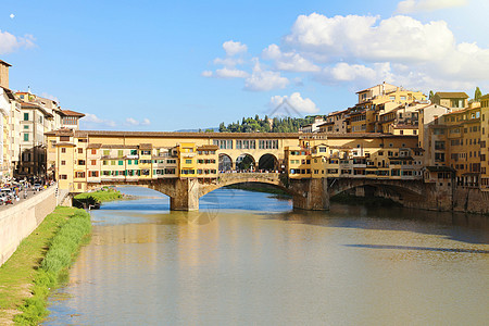 意大利佛罗伦萨阿诺河上空的Vecchio桥场景观光建筑文化全景古董历史性地方假期风景图片