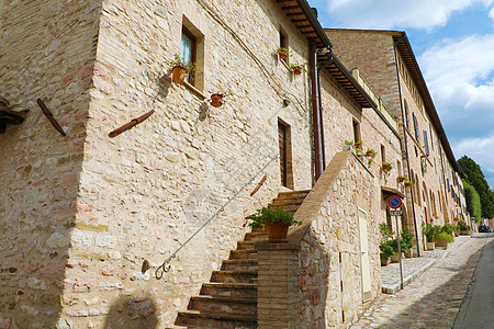 意大利古城 典型的意大利中世纪房屋位于意大利中心的老城区街道旅行房子住宅石头植物窗户乡村景观建筑学城市图片