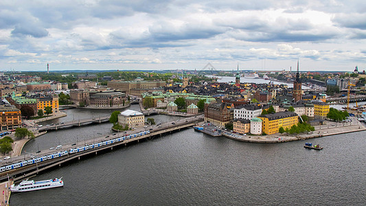 瑞典斯德哥尔摩 从塔楼市政厅观察甲板到Gamla Stan老城的极好的空中全景建筑学地标天空建筑教会城市旅行景观天际首都图片