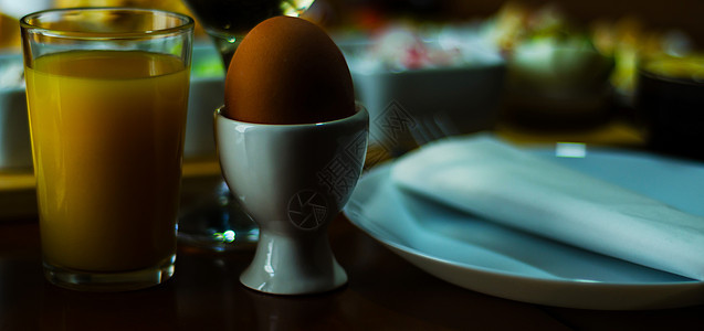 早餐 鸡蛋煎蛋 新鲜面包 健康食品和清晨美味食物持有者饮食营养美食农场盘子烹饪桌子杯子蛋壳图片