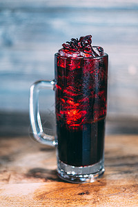 一杯暗果汁鸡尾酒浆果派对酒精甜点水果菜单美食玻璃红色饮料图片