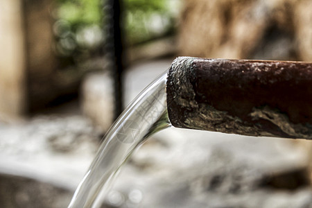 巴伦西亚切尔瓦的春季水源气候环境居住水滴沉思液体雨滴口渴水疗来源图片