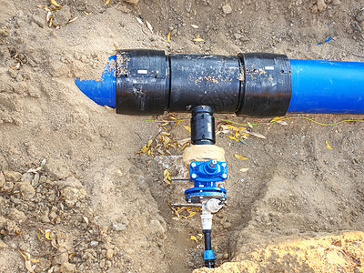 HDPE 饮用水供应配有减压阀门的主要HDPE管道图片