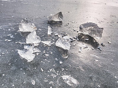 闪亮的碎冰碎片 浮冰的抽象静物玻璃宽慰蓝色裂缝天气艺术糖霜脆皮装饰品季节图片