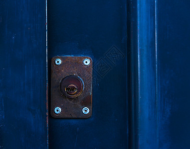 旧门上锁的木门家庭安全圆柱隐私腐蚀金属警卫房子古董钥匙入口出口图片