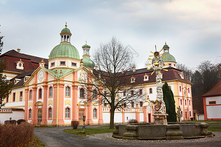 德国奥斯特里茨圣马里恩塔尔修道院图片