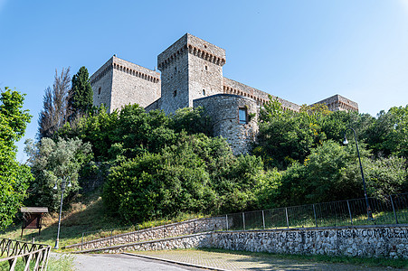 中世纪纳尼的罗卡迪纳尼陆地景观历史蓝色城市堡垒游客建筑纪念碑城堡砖墙旅游图片