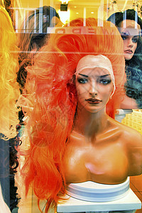 装有拖后女王假发的显示盒人体模型展示睫毛膏木偶美丽性别零售乐趣陈列柜图片