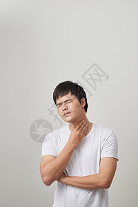 人因流感而喉咙痛得要命 他失声 不能说话图片