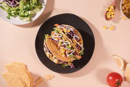 带肉和蔬菜的传统墨西哥玉米饼 拉丁美洲食品 美国菜玉米食物食谱美食盘子小吃桌子图片