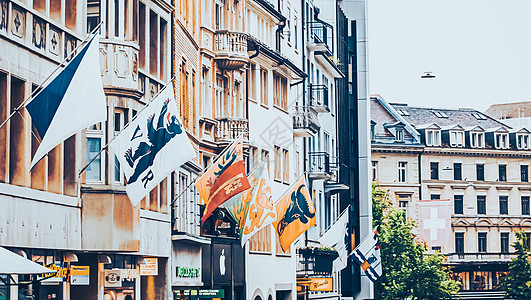 在瑞士苏黎世主要市中心街 瑞士建筑和旅游目的地附近的历史老城 商店和奢侈品店的影视全景打印城市调子乙肝景观建筑学店铺旅行奢华背景图片