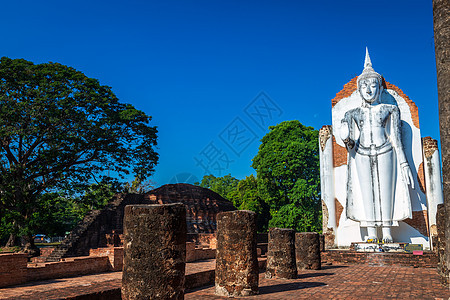 日落时美的古老白布吉达雕像是一座佛教寺庙 是泰国菲特桑努洛克的主要旅游景点文化艺术地标公园历史旅行建筑天空建筑学宝塔图片