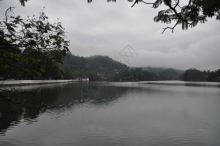 Kandy湖在斯里兰卡的展望池塘成员神社旅行观光建筑学历史牙齿城堡王国图片