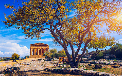 圣殿谷 康科迪亚寺庙 这是在公元前五世纪建造的古希腊神庙 Agrigento 西西里文明柱廊废墟历史古董遗产建筑学旅游柱子纪念碑图片
