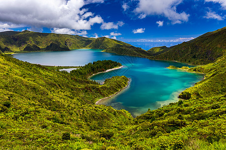 葡萄牙亚速尔群岛圣米格尔岛的湖的美丽全景 亚速尔群岛圣米格尔岛的 圣米格尔 亚速尔群岛 葡萄牙的全景图像爬坡核心旅行热带景观假期图片