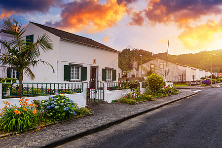 传统住房 Azores 葡萄牙亚速尔州Sao Miguel岛村的美景农村城市住宅邻里房屋花园旅行村庄建筑火山图片