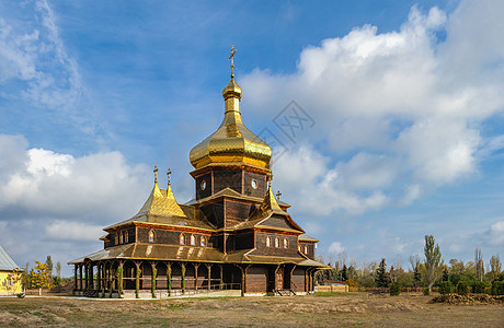 乌克兰Sergeevka度假胜地伍德教堂宗教建筑学教会天空会议旅行旅游村庄安眠天气图片