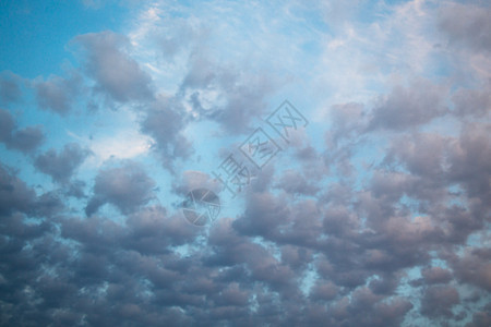 蓝天空 白云天气风暴雷雨晴天云景环境天空危险季节气候图片