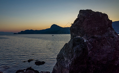 克里米亚半岛的景观戏剧性日落太阳风景旅游建筑学天空日出假期岩石图片