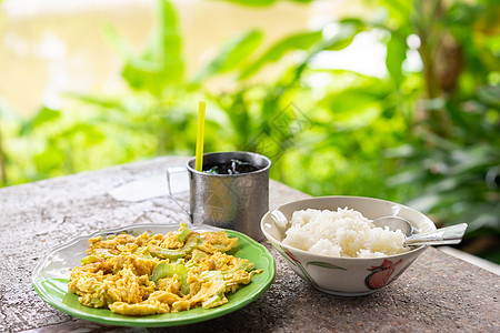 炒炸煎蛋和煮米饭 泰国食品公司(Thai Food)图片