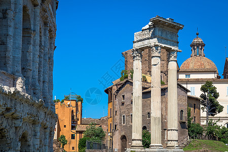 古老的Marcellus剧场外表非常靠近意大利罗马的Colosseum论坛纪念碑蓝色旅行地标景观建筑学体育场古董天空图片