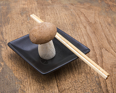 国王牡蛎蘑菇在白色背景上被孤立草药食物香料营养烹饪美食生活饮食工作室篮子图片