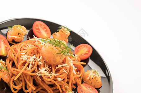 带虾的意大利面条红色海鲜盘子午餐食物图片