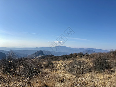 格鲁吉亚第比利斯的全景观建筑学男人旅游商业山脉地平线食物数据吸引力岩石图片