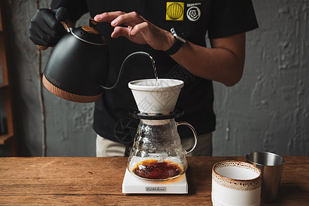 咖啡师滴咖啡和慢咖啡吧风格咖啡店时光对象冷饮作物咖啡馆休闲杯子商业时间背景图片