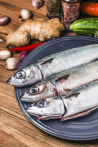 新鲜鱼机午餐盐渍眼睛鳟鱼海鲜养分美食食物鲭鱼尾巴图片