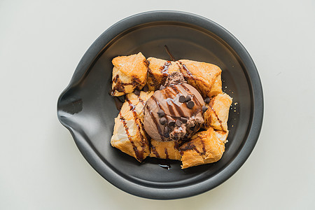 巧克力冰淇淋面包甜点棕色奶油咖啡小吃白色水果香草蜂蜜盘子图片