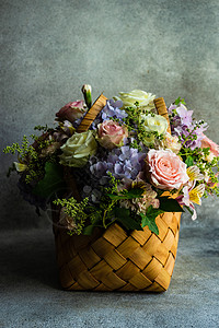 新鲜夏夏花盒作品装饰绣球花风格玫瑰礼物百合乡村花瓣植物群图片