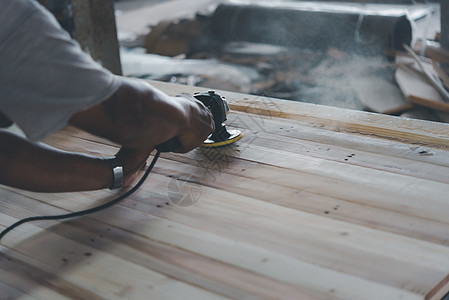 木工在木材工厂建造家具供出售地板柚木森林环境主食硬木建筑植物铺板经济图片
