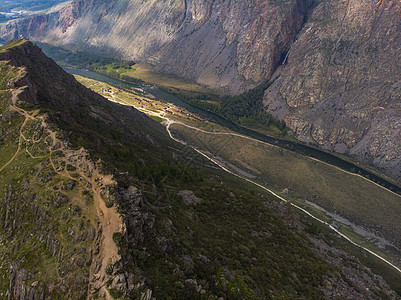 Altaai山山路口阳光环境爬坡越野美丽天空土地驾驶沥青缠绕图片