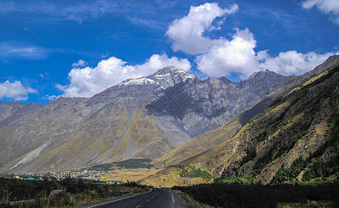 格鲁吉亚高加索山脉 中亚山区蓝色远足危险勘探岩石顶峰悬崖天空地形荒野图片