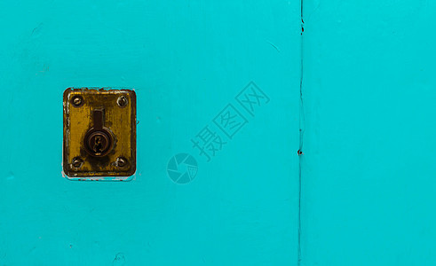 旧门上锁的木门家庭安全隐私房子入口警卫圆柱钥匙出口古董金属腐蚀图片